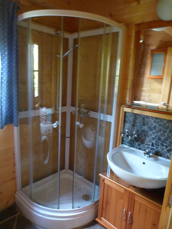 Villa Knusperhäusl Uttendorf Zimmer foto
