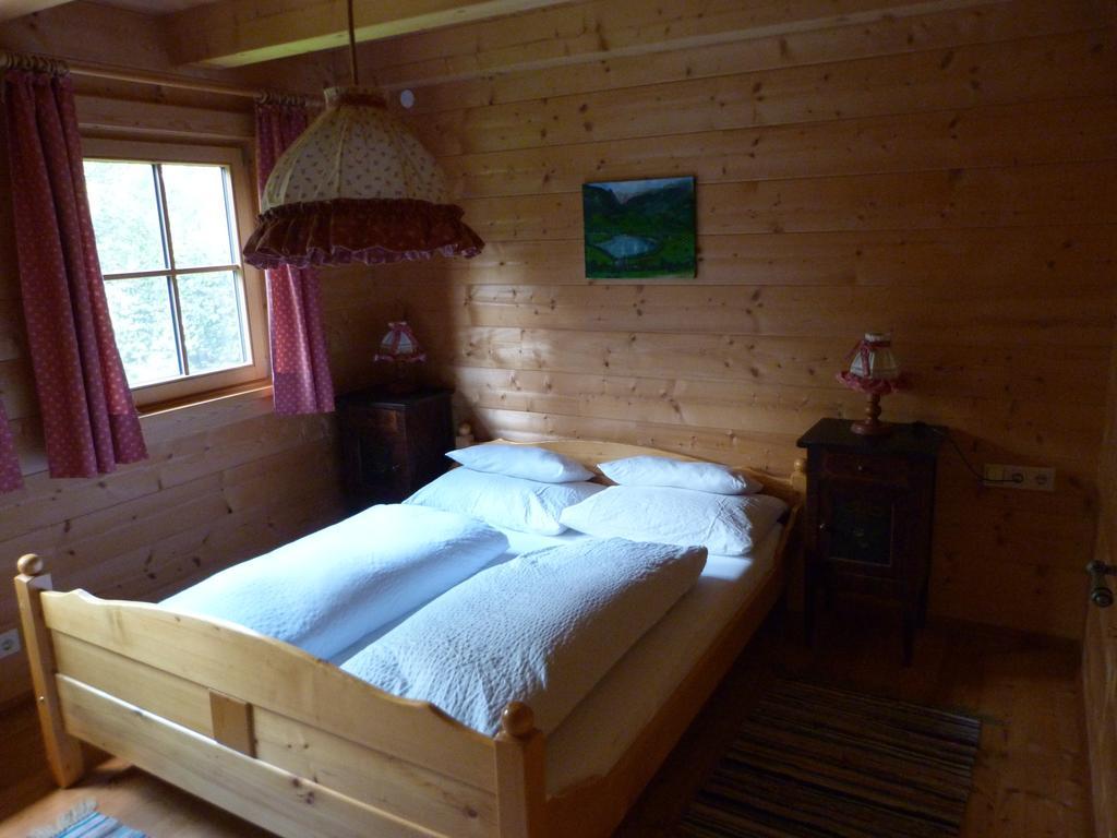 Villa Knusperhäusl Uttendorf Zimmer foto
