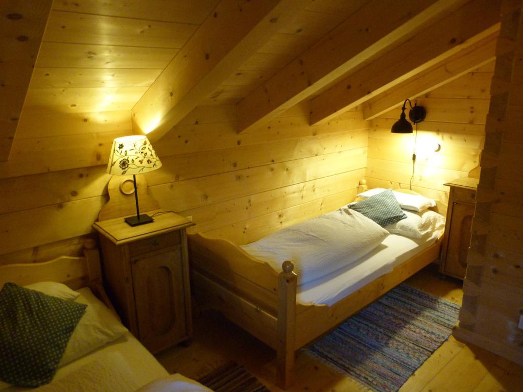 Villa Knusperhäusl Uttendorf Zimmer foto